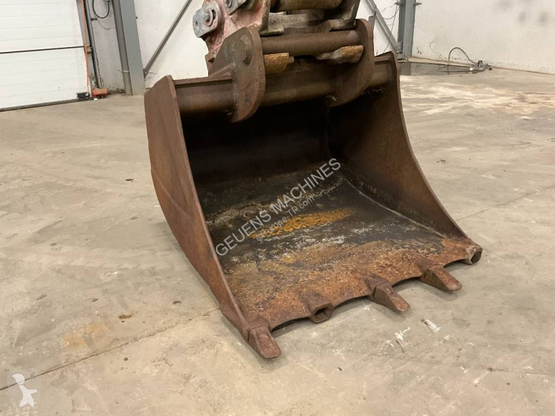 Escavadora Kobelco 260 N LC-9