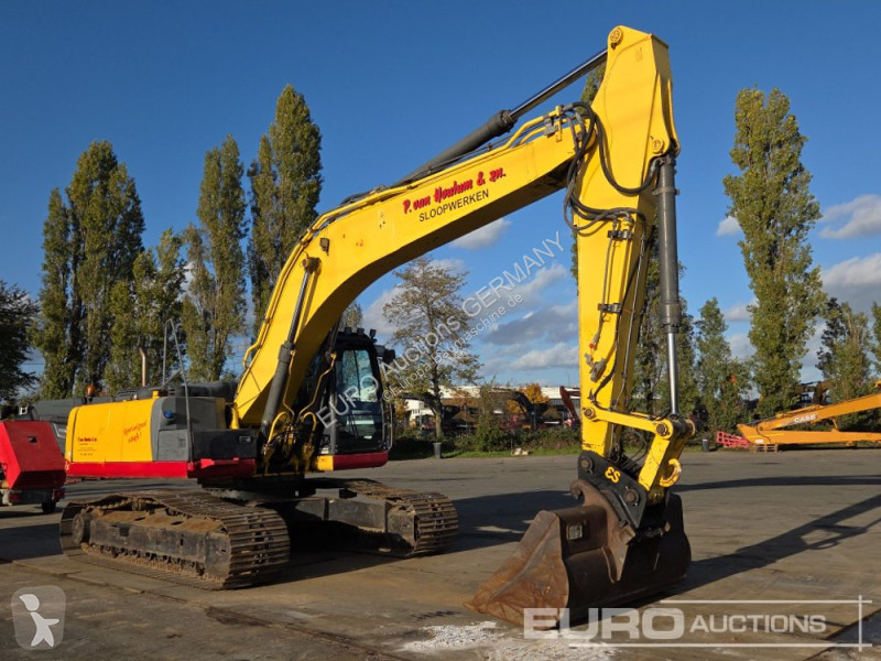 Excavadora New Holland