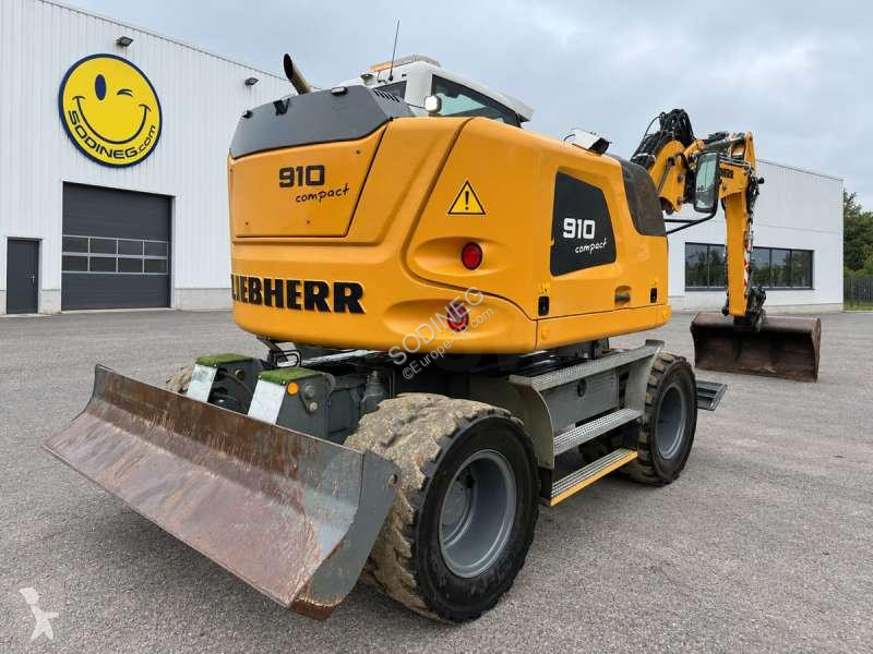 Escavadora Liebherr  A910 COMPACT LITRONIC
