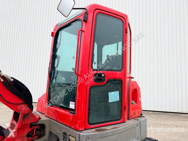 Escavadora Bobcat EM