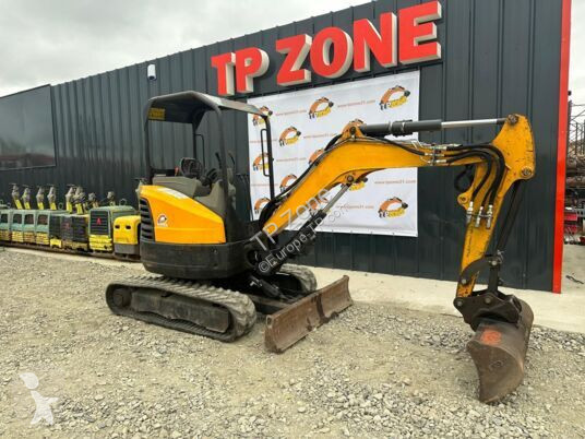 Escavadora Bobcat Canopy