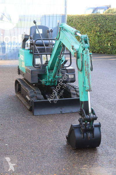 Escavadora Komatsu PC-03