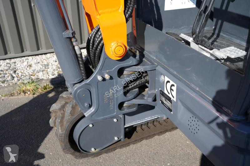 Escavadora Rhinoceros  XN25