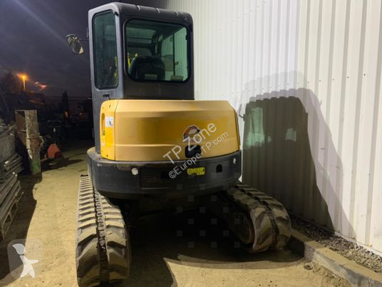 Escavadora Bobcat e50