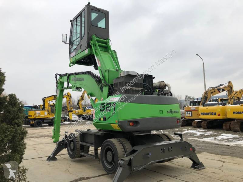 Excavator Sennebogen 821