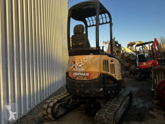 Escavatore Yanmar vio25-4 canopy