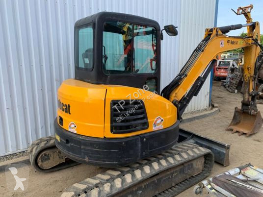 Escavadora Bobcat e50