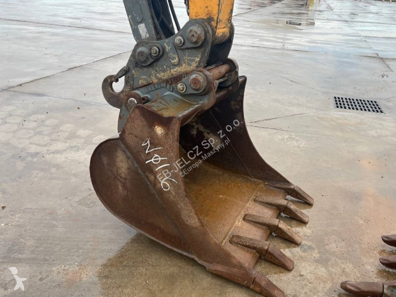 Escavadora Liebherr compact