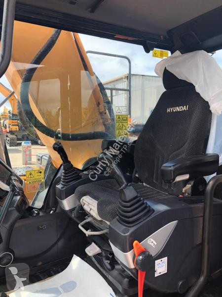 Lopatový nakládač Hyundai  HX260 NL