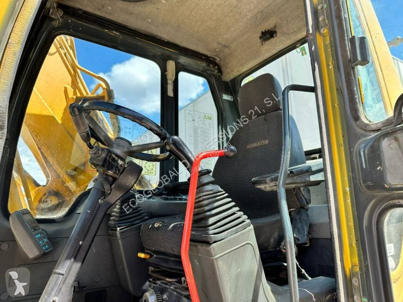 جرافة Komatsu 6K