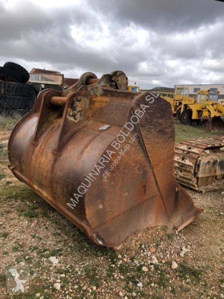 جرافة Komatsu SE-7K