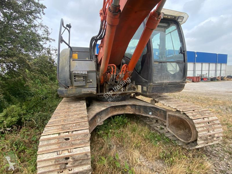 Escavatore Hitachi ZX225USLC-3