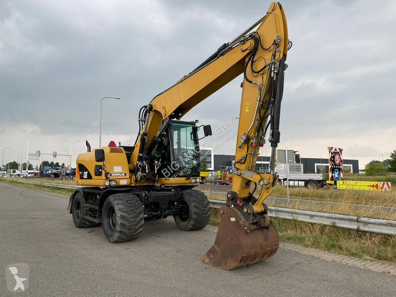 Excavator Caterpillar D - CE