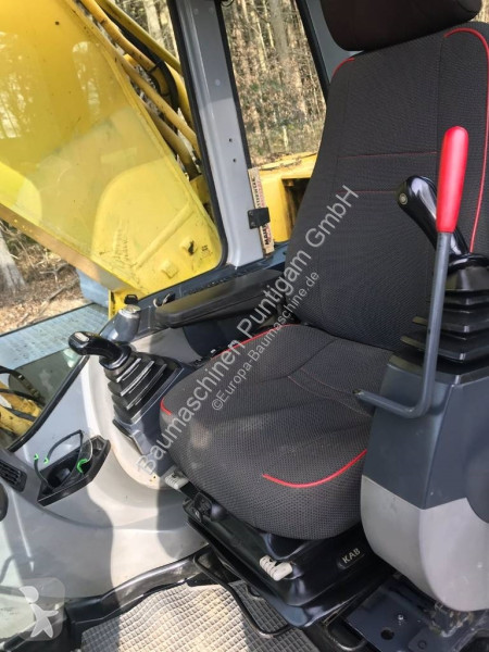 Excavator New Holland