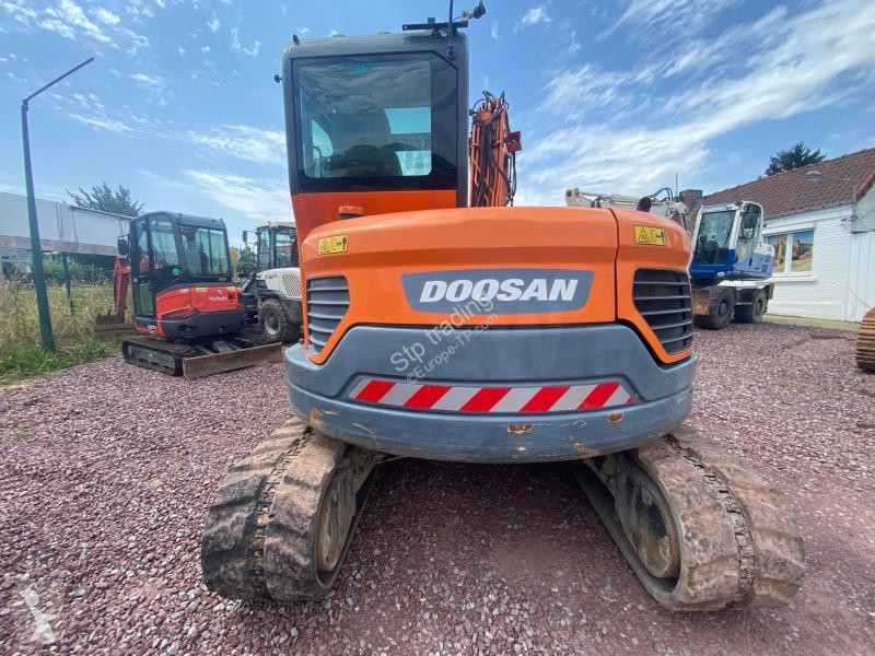Escavadora Doosan  DX 85R-3