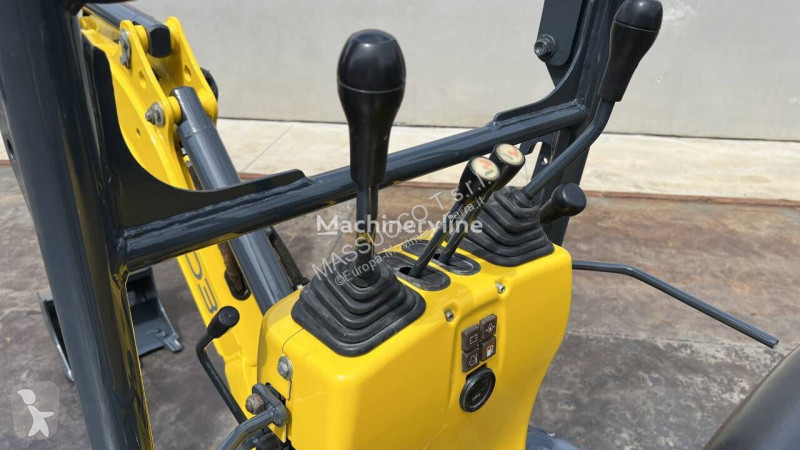 Excavadora Wacker Neuson 803