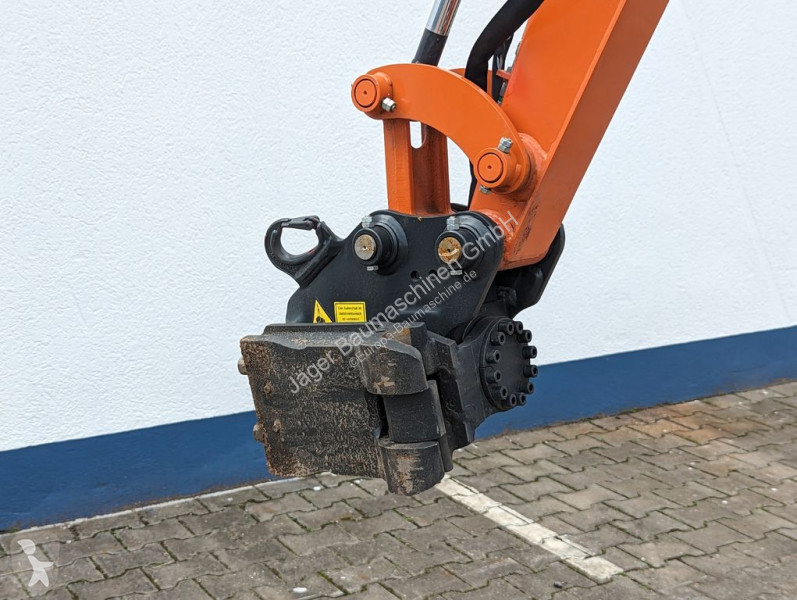 Escavadora Hitachi ZX17 -- Netto:...