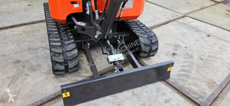 Escavatore Rhinoceros XN18