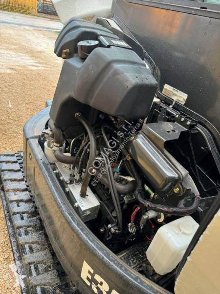 Escavadora Bobcat