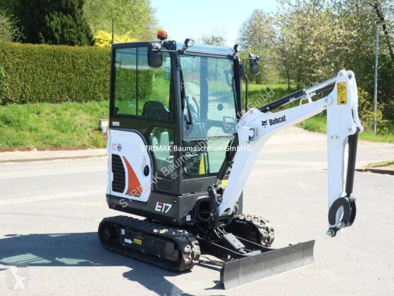Lopatový nakládač Bobcat E 17