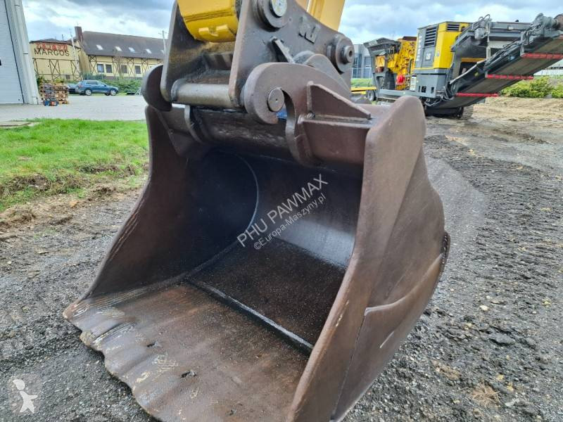 Excavator Caterpillar L