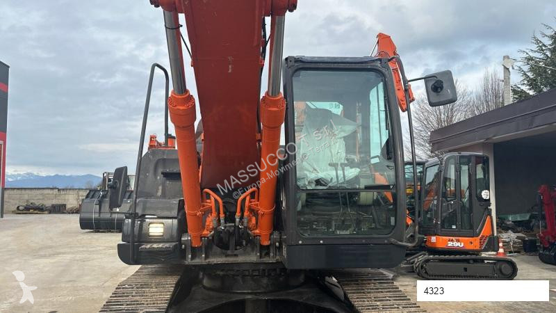 Escavatore Hitachi -5B