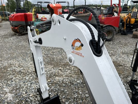 Escavadora JPC minipelle kv12