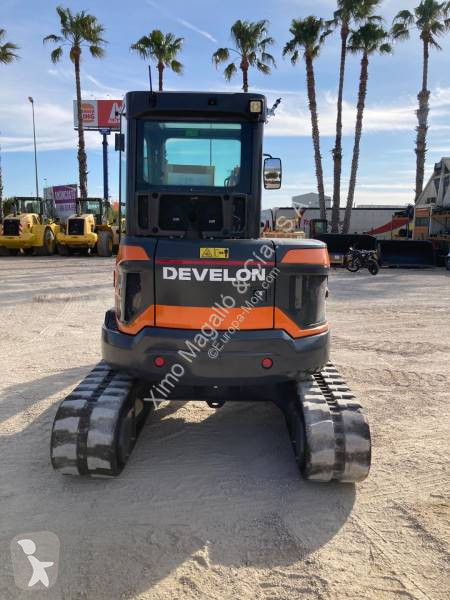 Escavadora Doosan DX55R-7