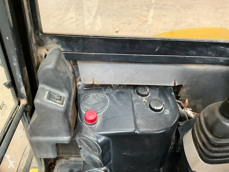 Excavator Komatsu MR-3