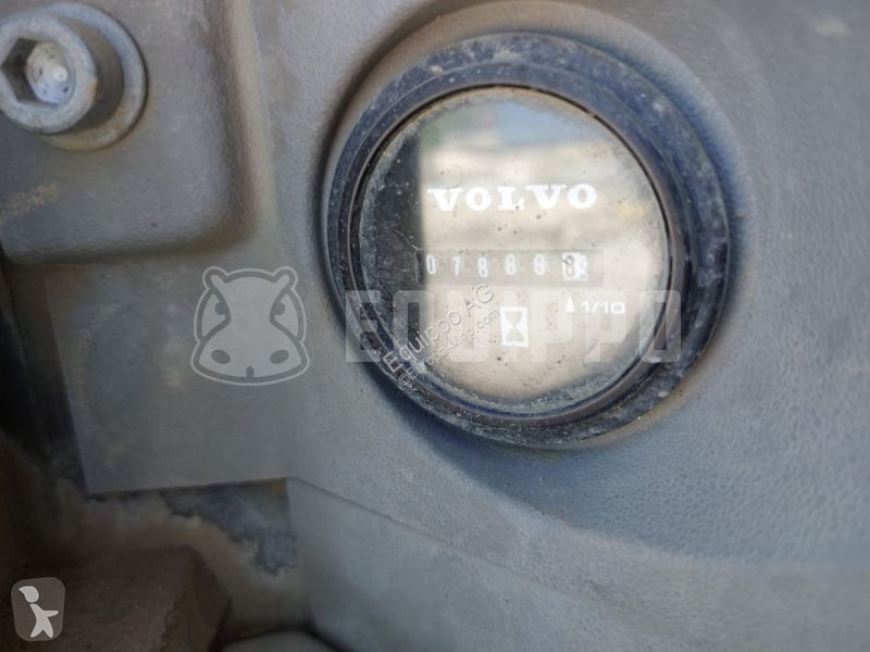 Rýpadlo Volvo EW60E with 5 buckets
