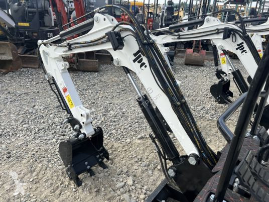 Escavadora JPC ht13