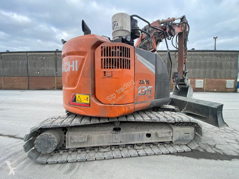 Graafmachine Hitachi 135US-7