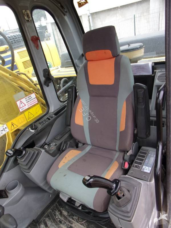 جرافة New Holland LC-ME