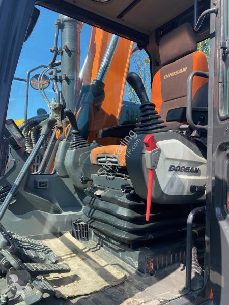 جرافة Doosan 140LCR-5