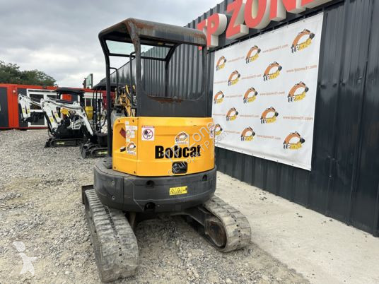 Lopatový nakládač Bobcat e26 à 18900 € ht