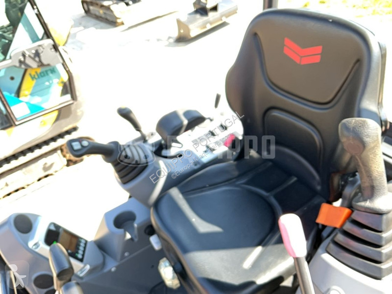 Escavadora Yanmar SV19VT