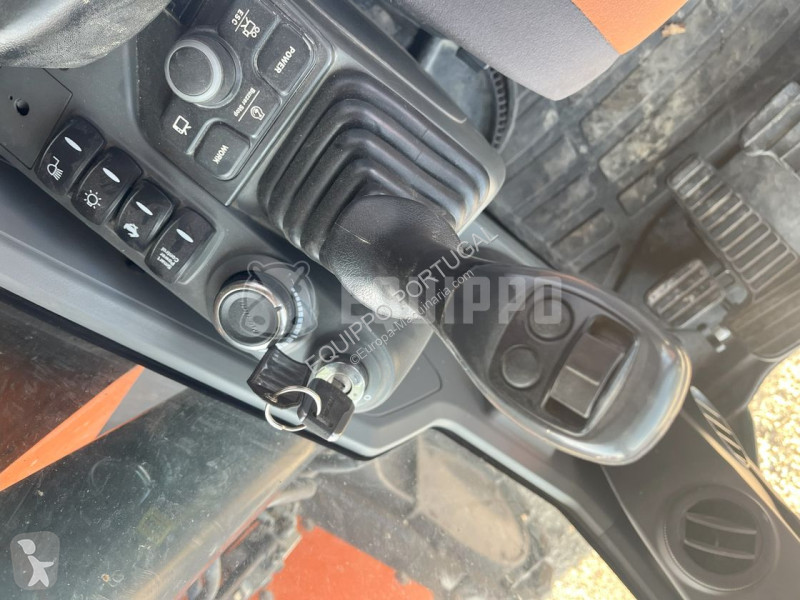 Escavadora Doosan -5 with PowerTilt OQ65...