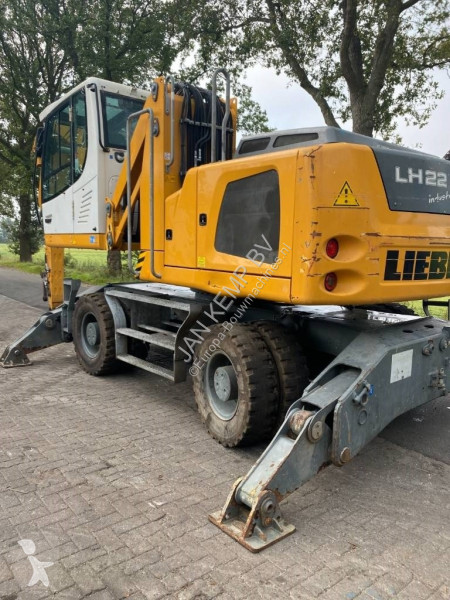 جرافة Liebherr LH 22 M