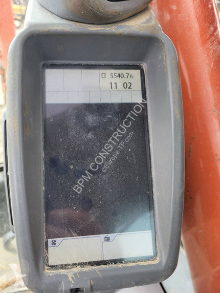 Escavatore Hitachi ZX140W-6