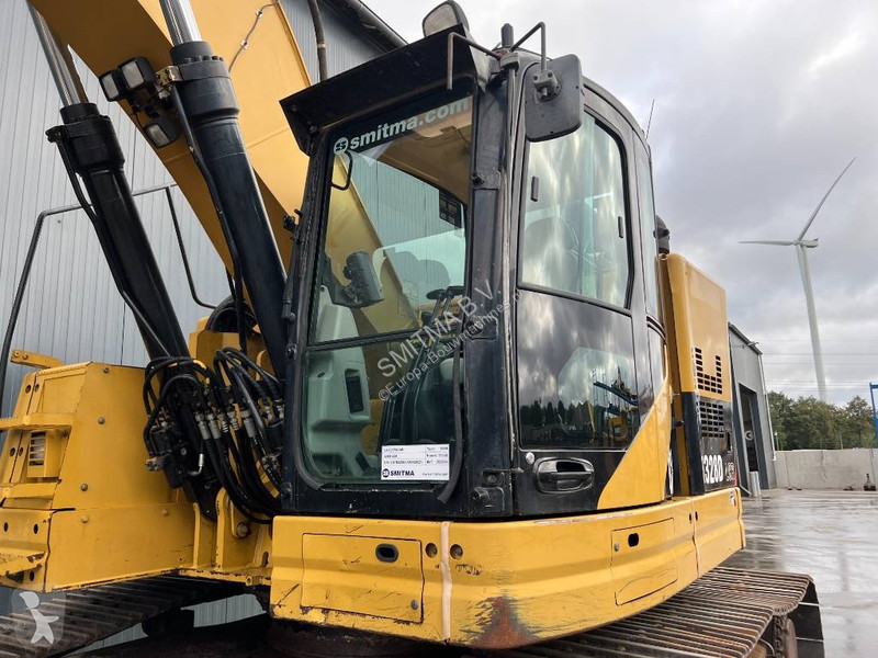 Rýpadlo Caterpillar LCR