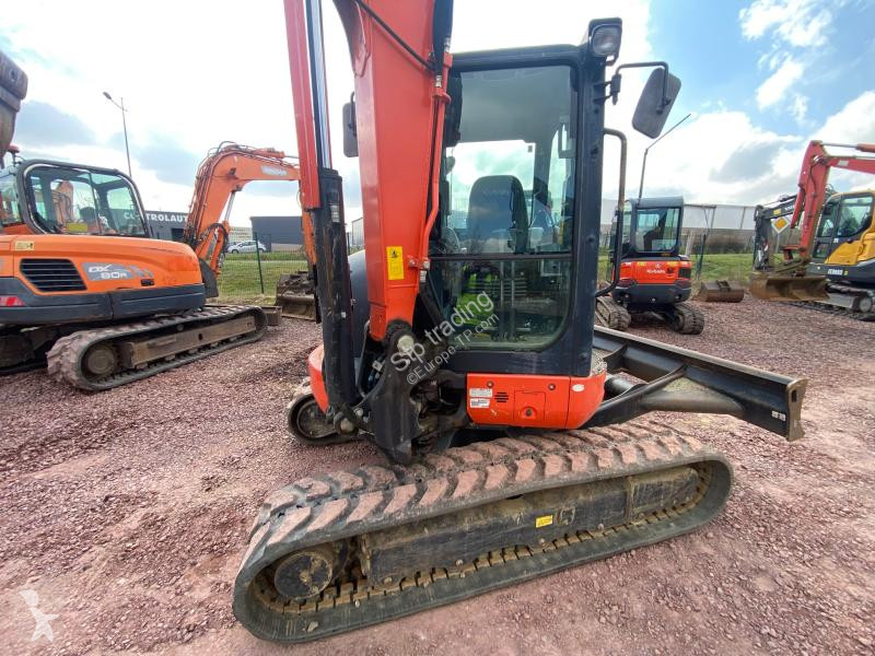 Escavatore Kubota 057-4
