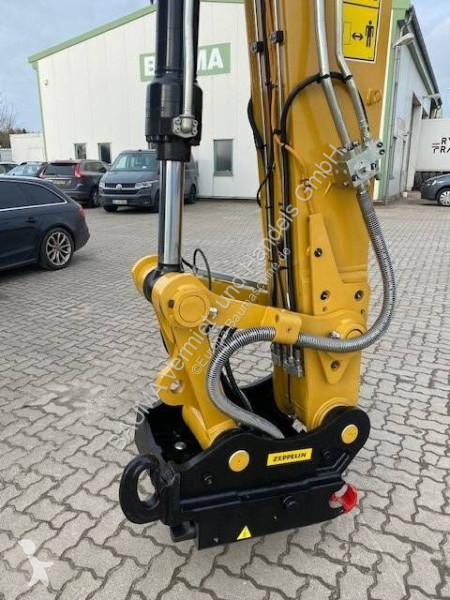 Graafmachine Caterpillar MH 3022 MIETE / RENTAL...