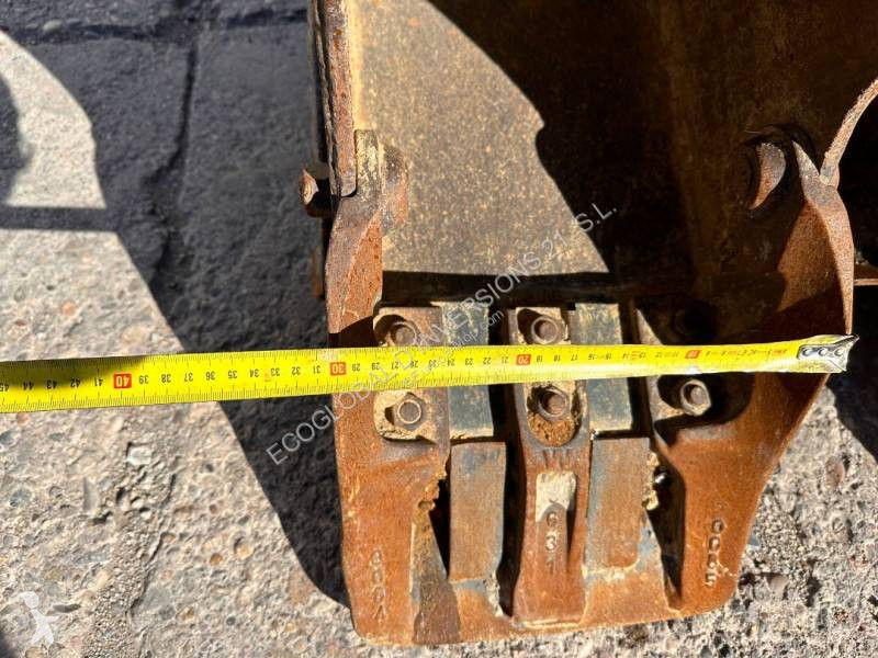Escavadora Hitachi ZX33U-6 CLR