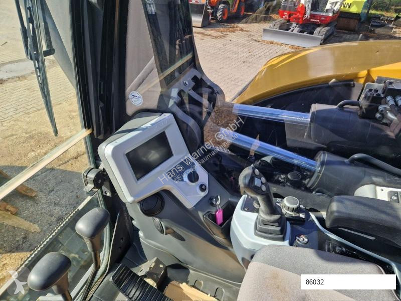 Lopatový nakládač Mecalac 15 MC GeoGripp