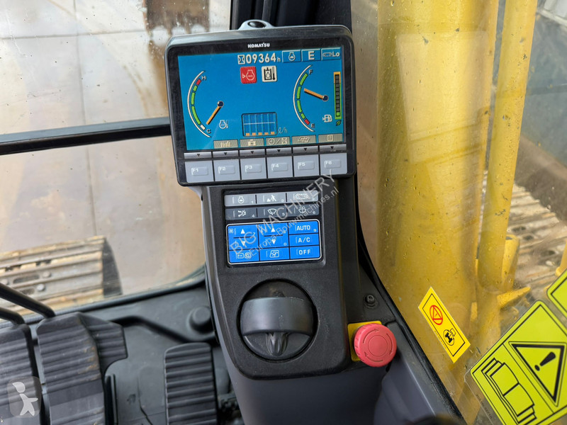Lopatový nakládač Komatsu HB215LC-1 HB