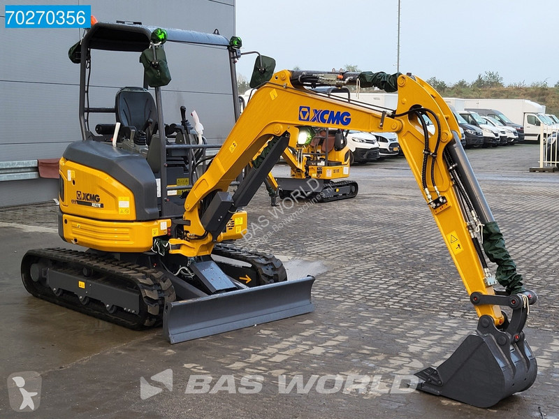 Lopatový nakládač XCMG XE27 E 2 AÑOS GARANTÍA...
