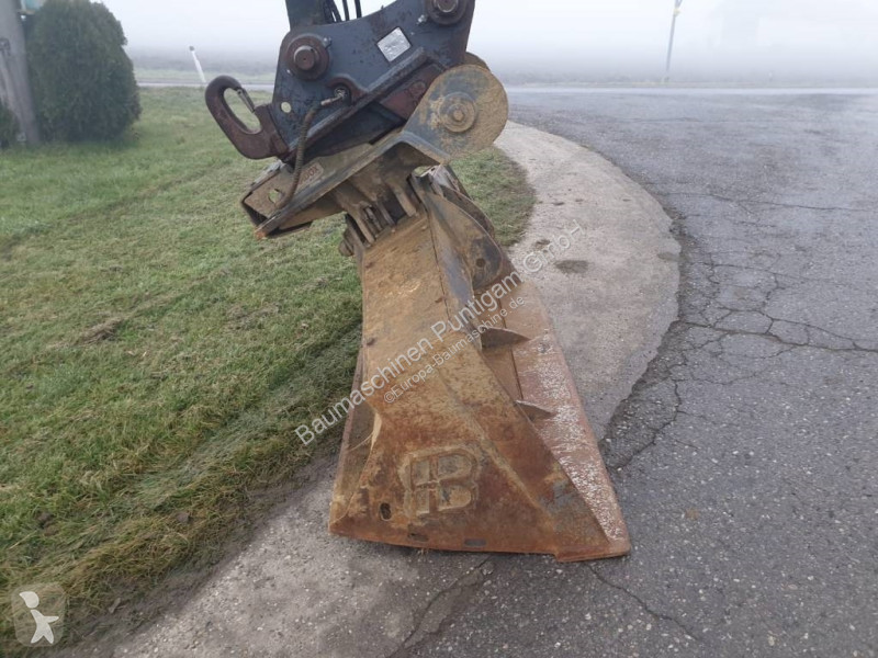 Lopatový nakládač Hyundai R 220 LC-9A