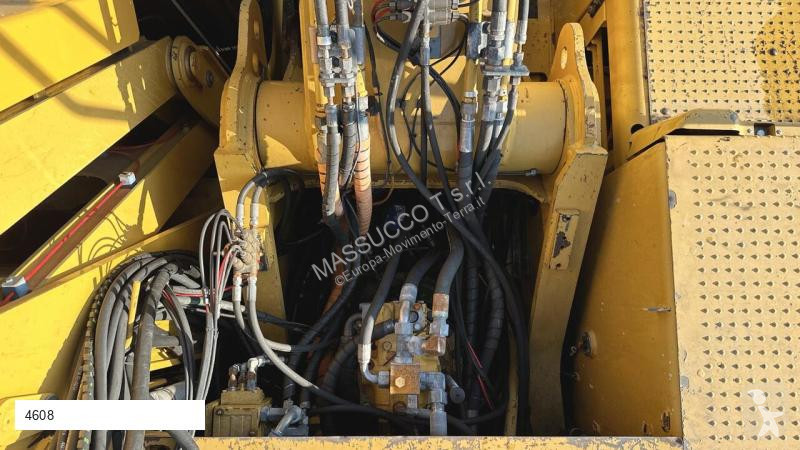 Escavatore Caterpillar D 4X4