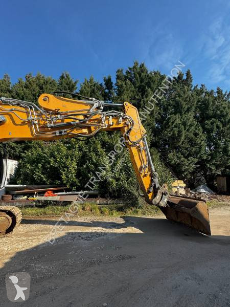 Escavadora Liebherr
