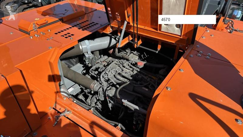 Escavatore Hitachi KMC750S-7